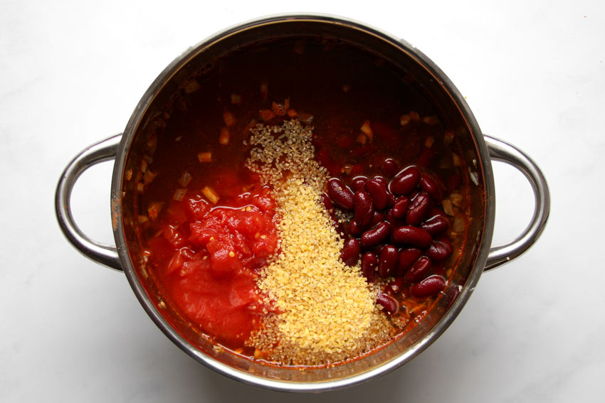 ingredients in chili pot