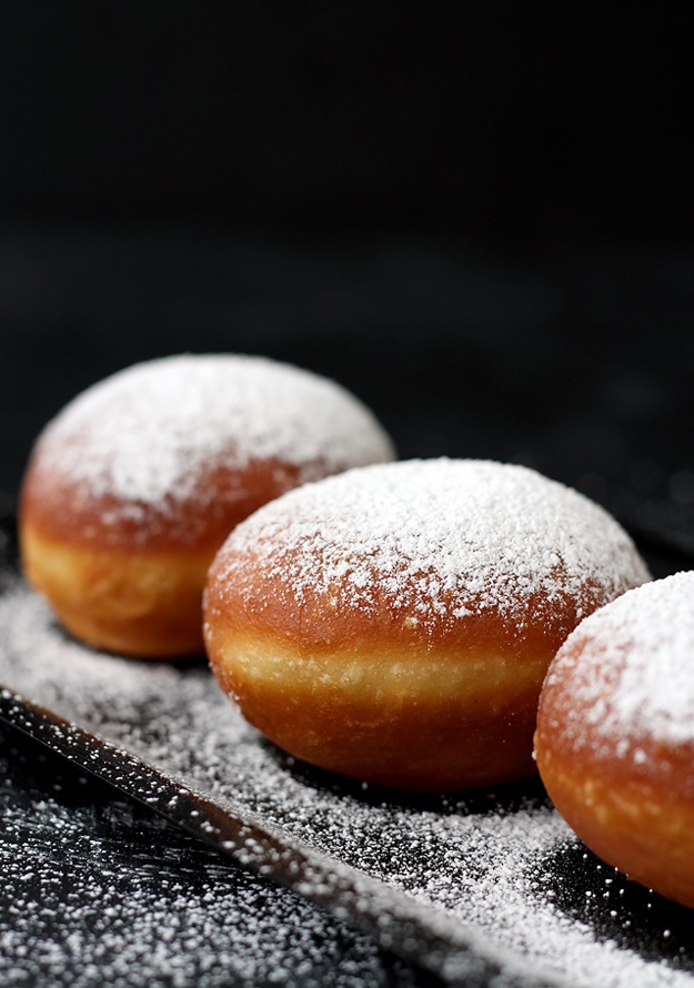Krapfen Fluffy Doughnuts - Recipe