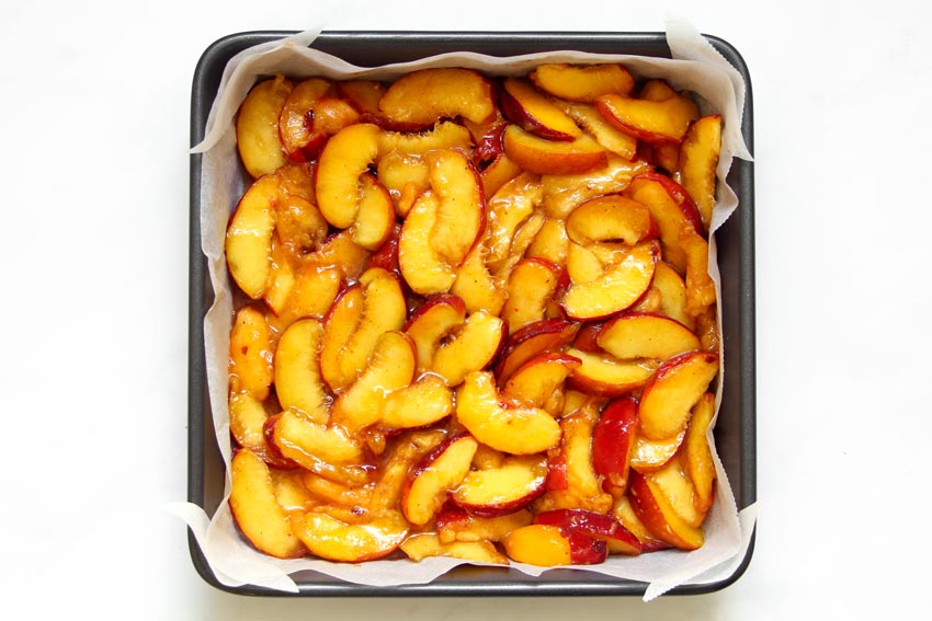 Peach filling in pan