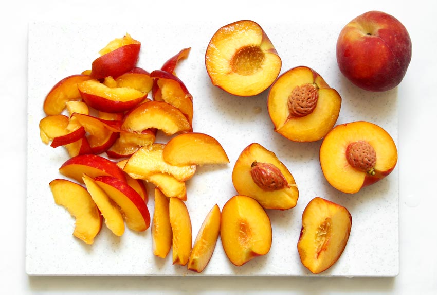 Sliced peaches